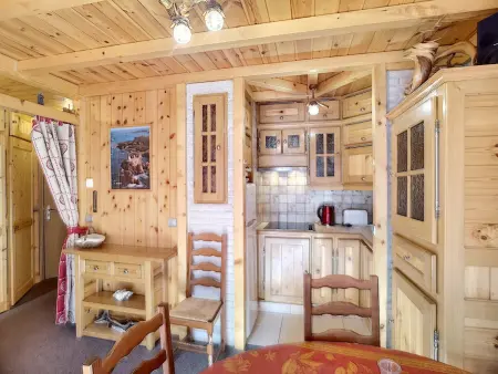 Appartement 4 pièces, 6 pers, ski aux pieds, wifi : photo 2