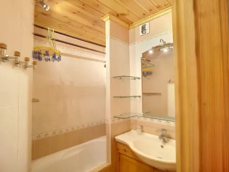 Appartement 4 pièces, 6 pers, ski aux pieds, wifi : photo 7