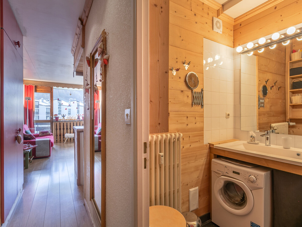 Appartement 2 pièces Val-d'Isère, balcon sud et casier ski - Photo 9
