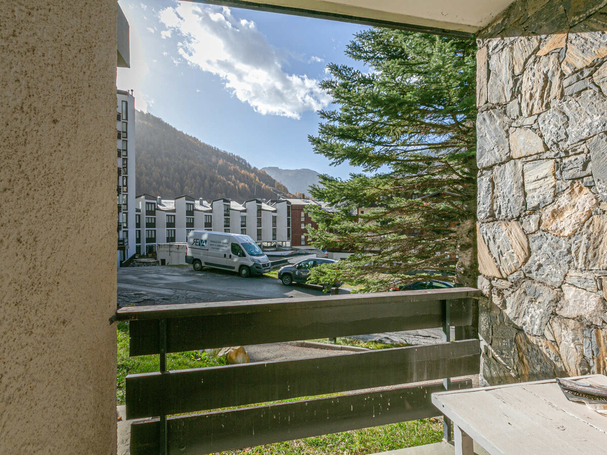 Appartement 2 pièces Val-d'Isère, balcon sud et casier ski - Photo 11