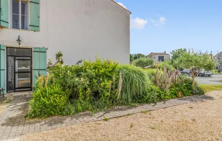 Maison 6 personnes avec piscine privée à Surgères : photo 12