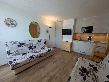 Studio 19m² rénové Plagne Villages, pied des pistes : photo 6