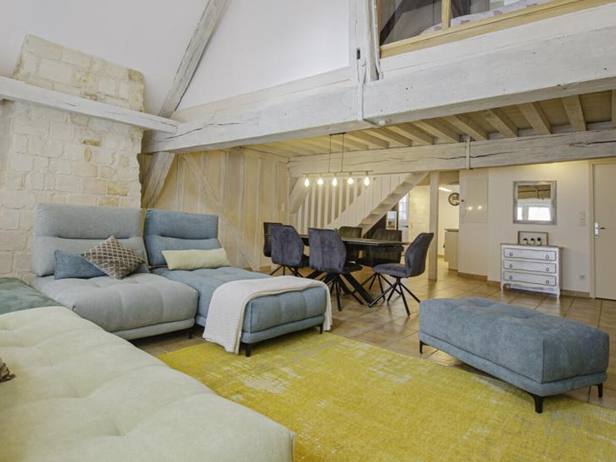 Triplex médiéval à Troyes, 6 pers., vue église - Photo 5