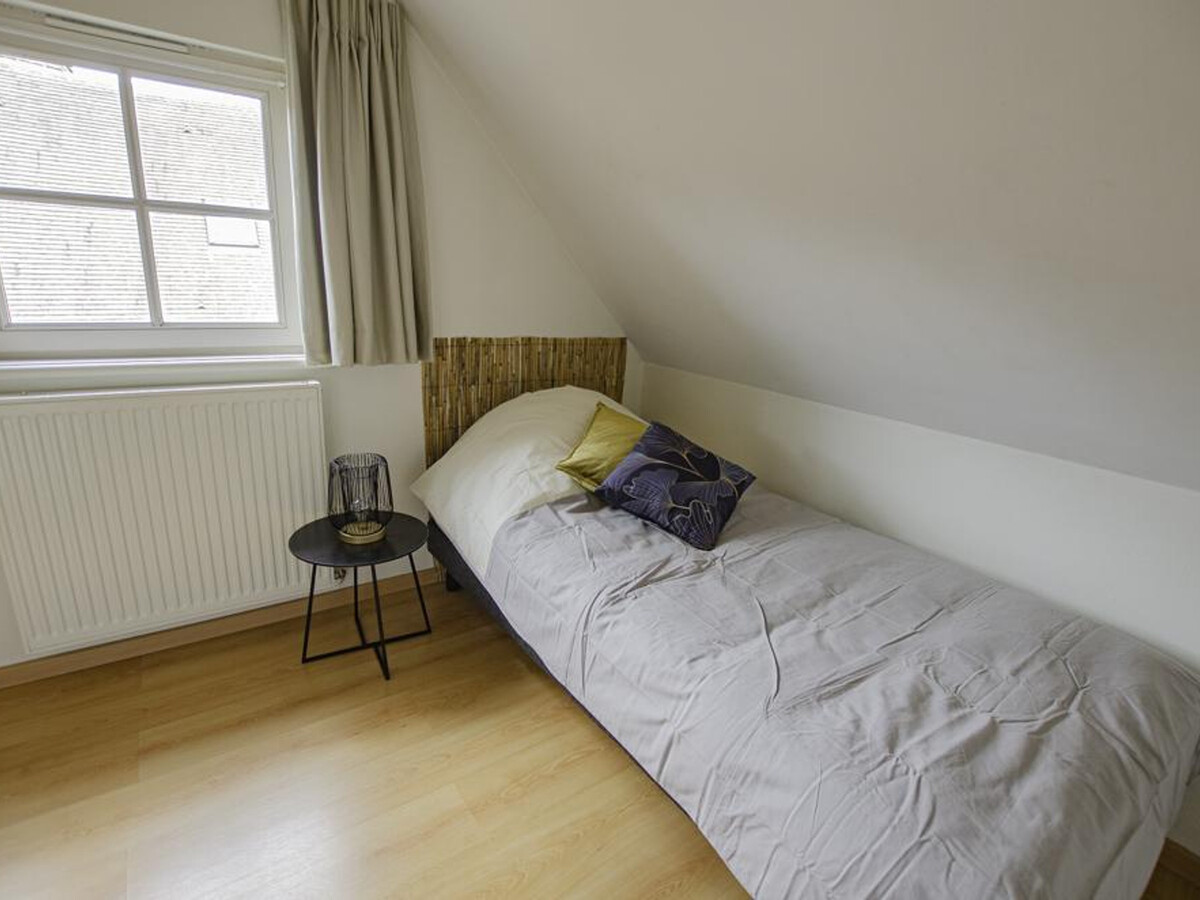 Triplex médiéval à Troyes, 6 pers., vue église - Photo 23