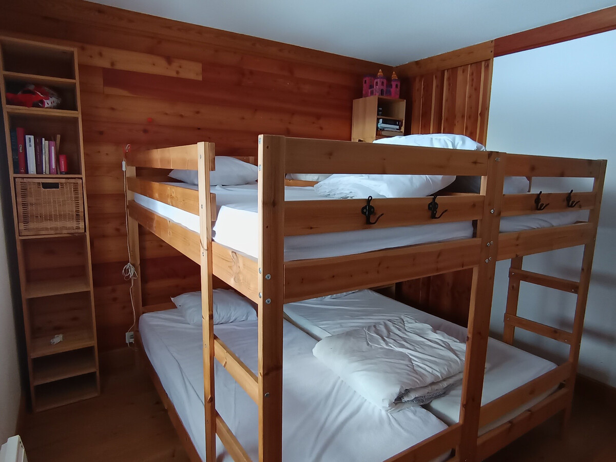 Appartement skis aux pieds, terrasse 16m², box fermé - Photo 4