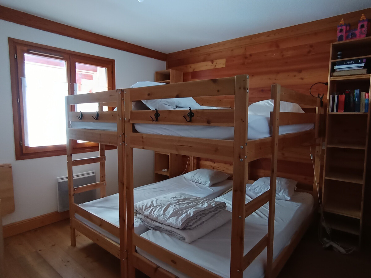 Appartement skis aux pieds, terrasse 16m², box fermé - Photo 5