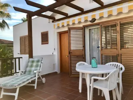 Location appartement à La Pineda, Appartement familial avec piscine et jardin, à 200m de la plage, La Pineda
