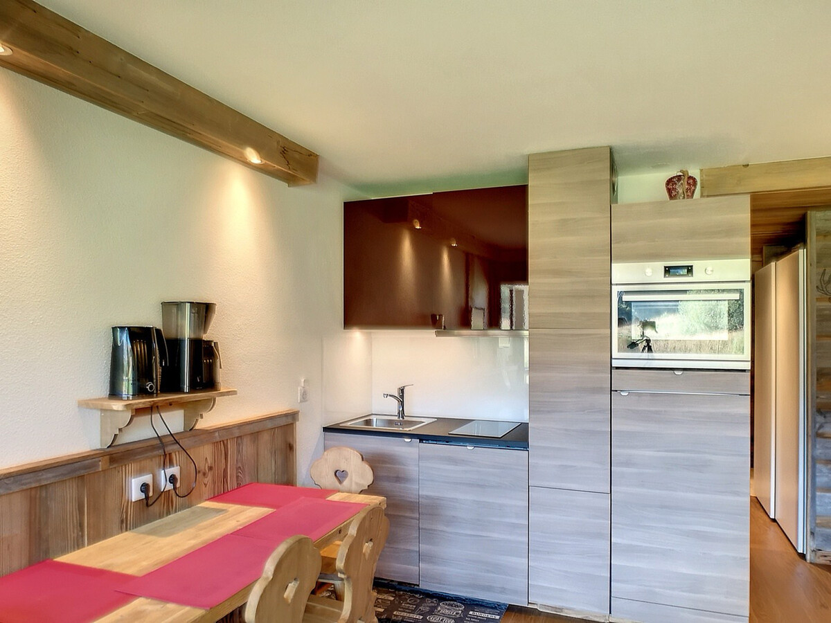 Studio cabine 4 pers aux Menuires, balcon sud, garage - Photo 2