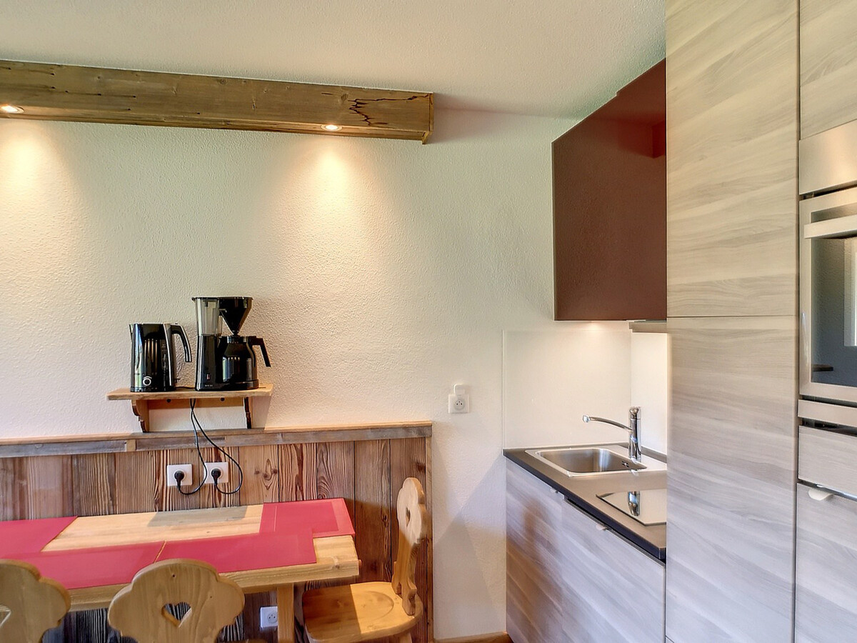 Studio cabine 4 pers aux Menuires, balcon sud, garage - Photo 5