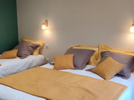Grand gîte rénové, piscine intérieure chauffée, 14 pers. à Cheffois : photo 13