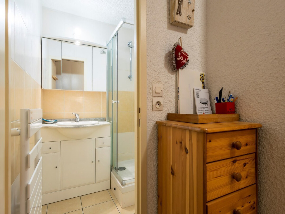 Appart 2 pièces cabine 6 pers, balcon sud-ouest à Valloire - Photo 12