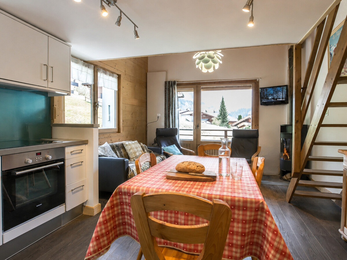 Appartement 3* La Clusaz, 650 m pistes, poêle bois - Photo 2