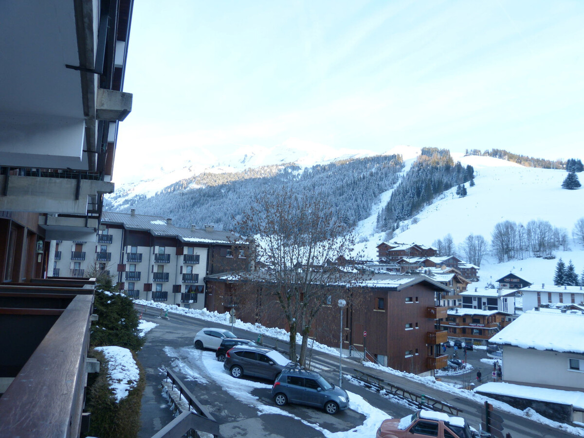Appartement 5 pers. La Clusaz, balcon sud, 350 m pistes - Photo 3