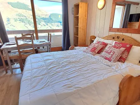 T2 aux pieds des pistes, balcon vue montagnes : photo 11