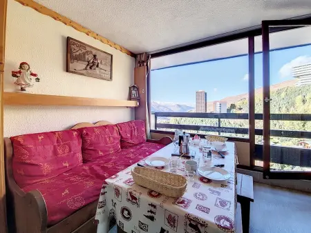 Appartement 2P pour 4 aux Menuires, ski aux pieds et balcon : photo 4