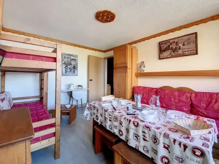 Appartement 2P pour 4 aux Menuires, ski aux pieds et balcon : photo 8