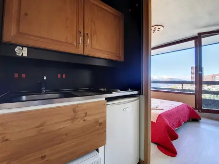 Appartement 2P pour 4 aux Menuires, ski aux pieds et balcon : photo 9