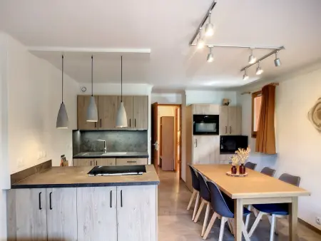 Location appartement à Les Menuires, Magnifique 3 Pièces 6 Pers, Ski aux Pieds, 2 Ch, Sud