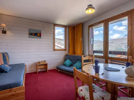 Location appartement à La Plagne, Studio cabine 3 personnes, cuisine équipée, animaux acceptés, proche pistes et commerces