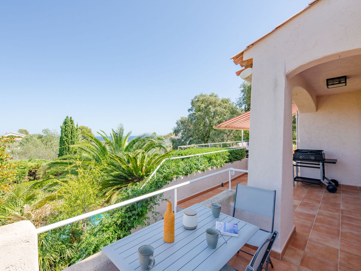 Villa Le Beauregard – 8 pers, piscine chauffée et vue mer - Photo 10