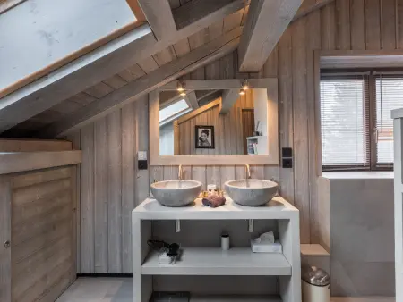 Luxueux chalet 6 chambres avec jacuzzi et home-cinéma à Megève, proche centre - Photo 9