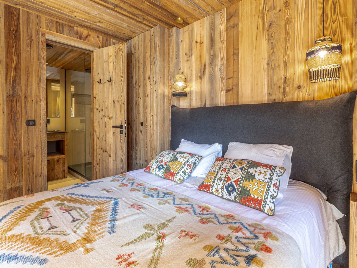 Appartement 4 pièces + studio, terrasse Sud, centre Val-d'Isère - Photo 14