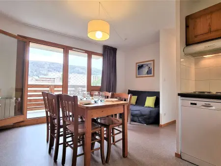 Location appartement à Le Dévoluy, T2 Cabine, 6 pers, proche pistes, parking, casier à ski