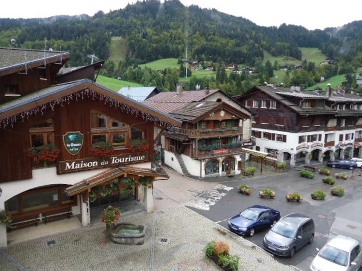 Studio cabine 4 pers. avec balcon sud à La Clusaz - Photo 12