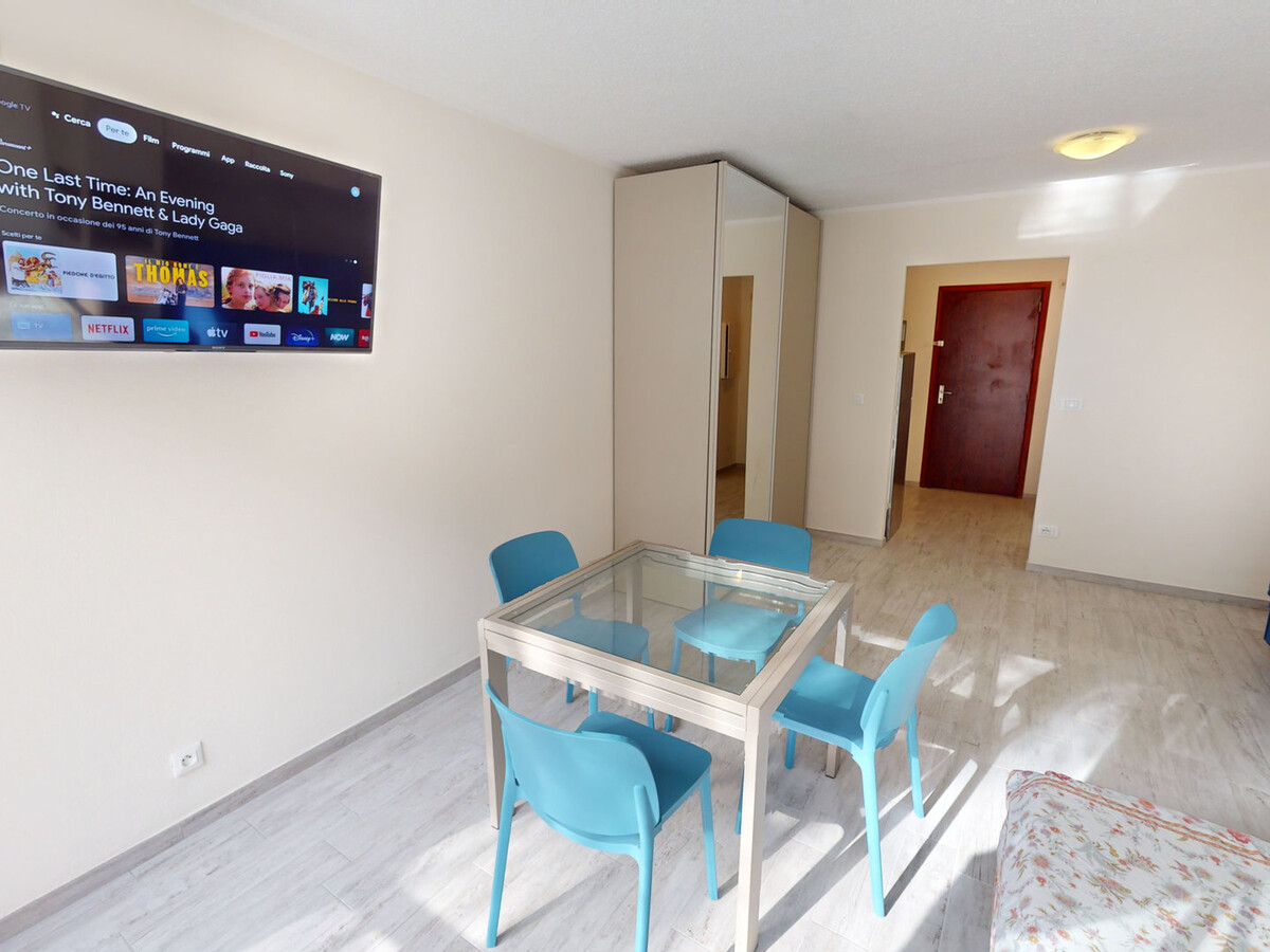 Studio climatisé rénové 30m² à Menton, proche mer - Photo 2
