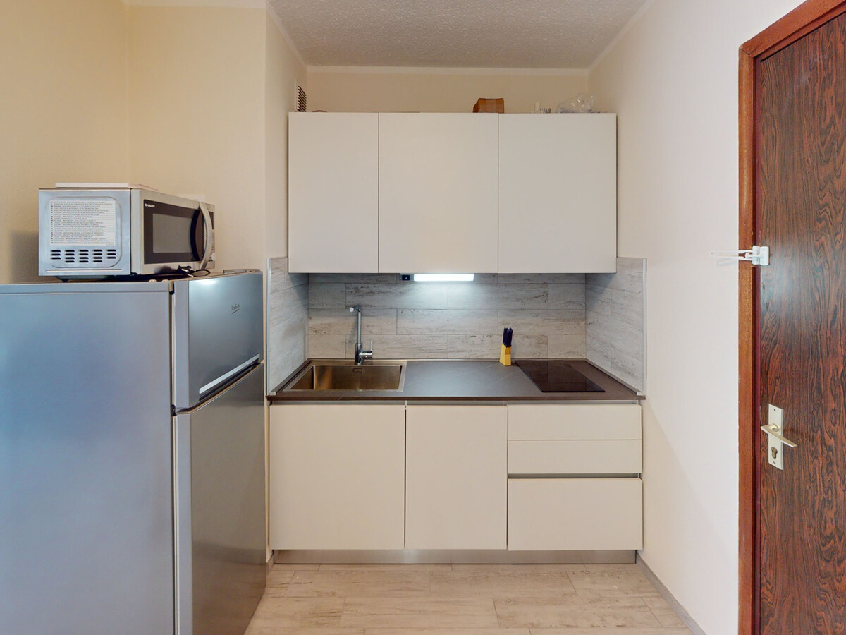 Studio climatisé rénové 30m² à Menton, proche mer - Photo 7