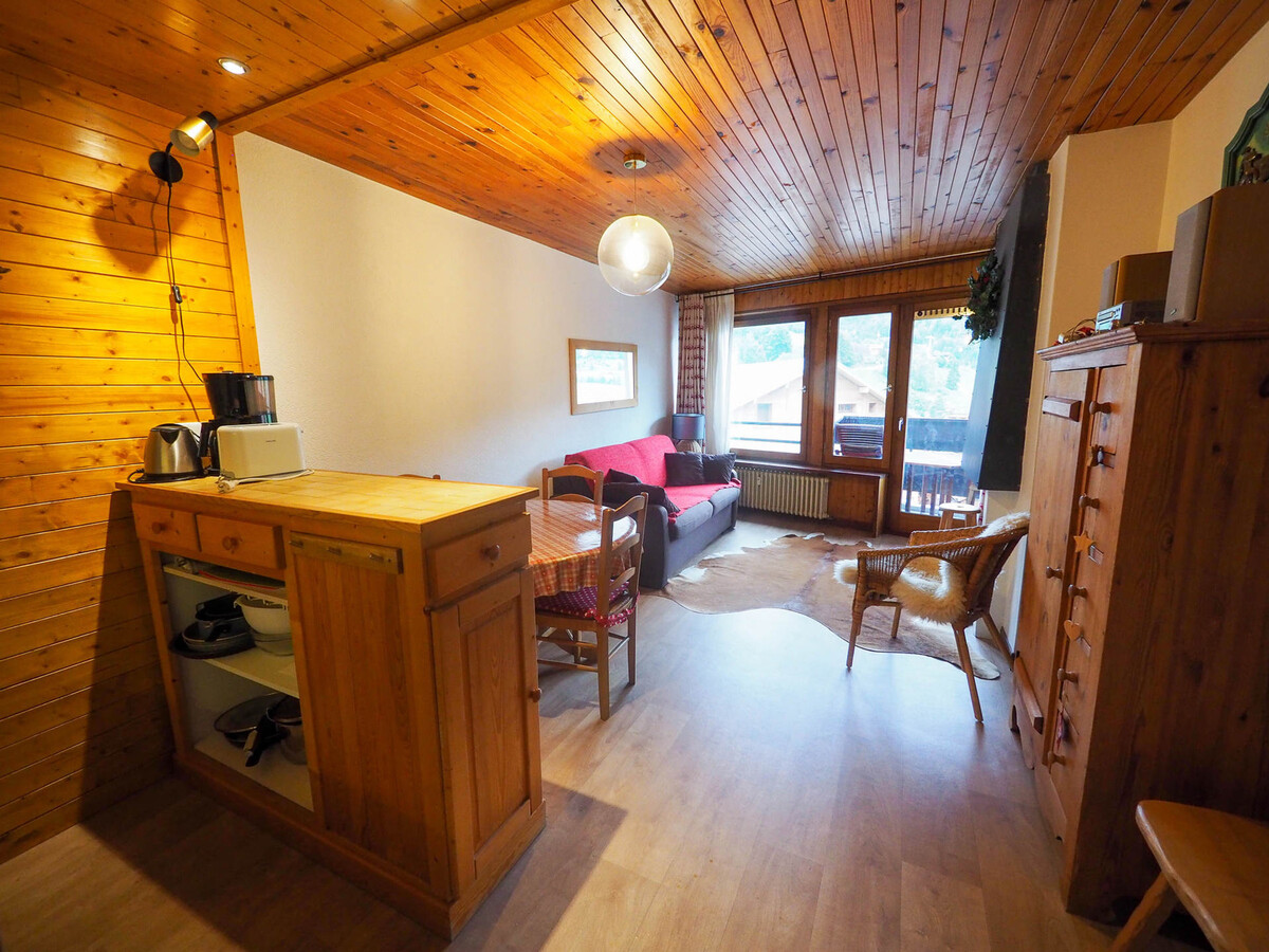 Appartement 2 pièces balcon sud, vue pistes à La Clusaz - Photo 4