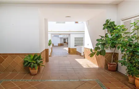 Appartement face à la plage à Chipiona, 2 personnes, piscine : photo 2