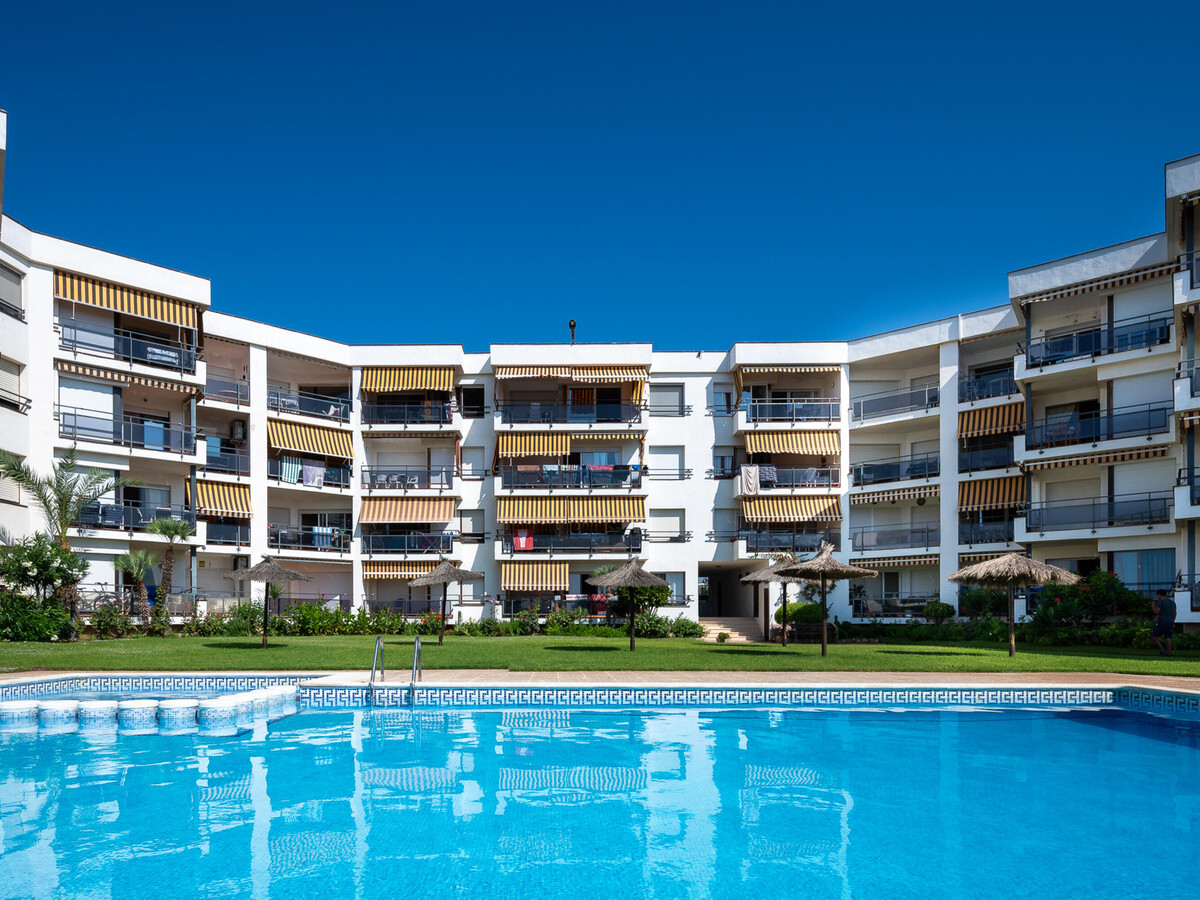 Appartement rénové face plage, piscine à Creixell - Photo 3