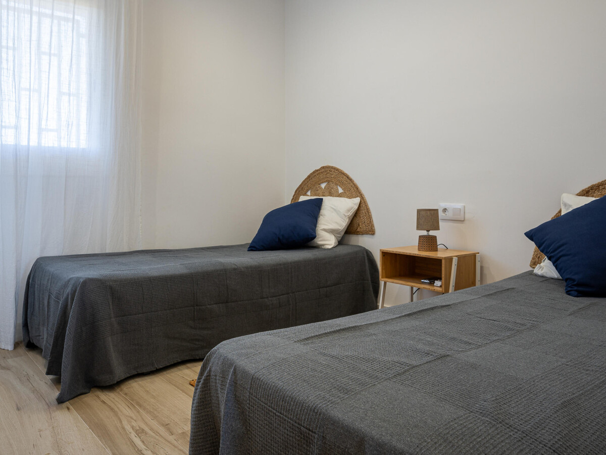 Appartement rénové face plage, piscine à Creixell - Photo 24