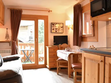 Location appartement à Méribel, Charmant Studio Rénové pour 3 Personnes à Méribel, Proche Pistes et Commerces, Balcon Sud