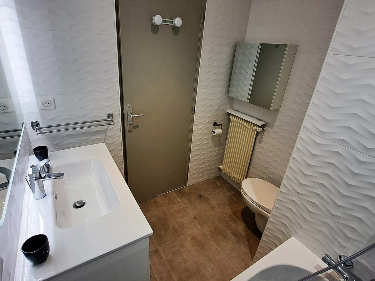 Duplex rénové aux pieds des pistes, vue piste Sorbiers - Photo 10