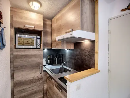 2 pièces + cabine rénové, 6 pers, ski aux pieds, Appartement 6 personnes à Les Menuires : photo 6
