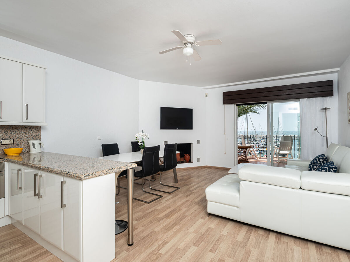 Appartement vue mer et port à 100 m de la plage, Marbella - Photo 2