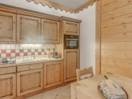 Appartement 2P Premium avec terrasse, piscine et spa : photo 4