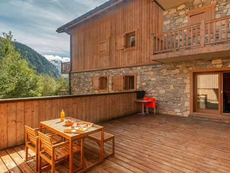 Appartement 2P Premium avec terrasse, piscine et spa : photo 8
