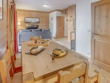 Appartement 2P Premium avec terrasse, piscine et spa : photo 14