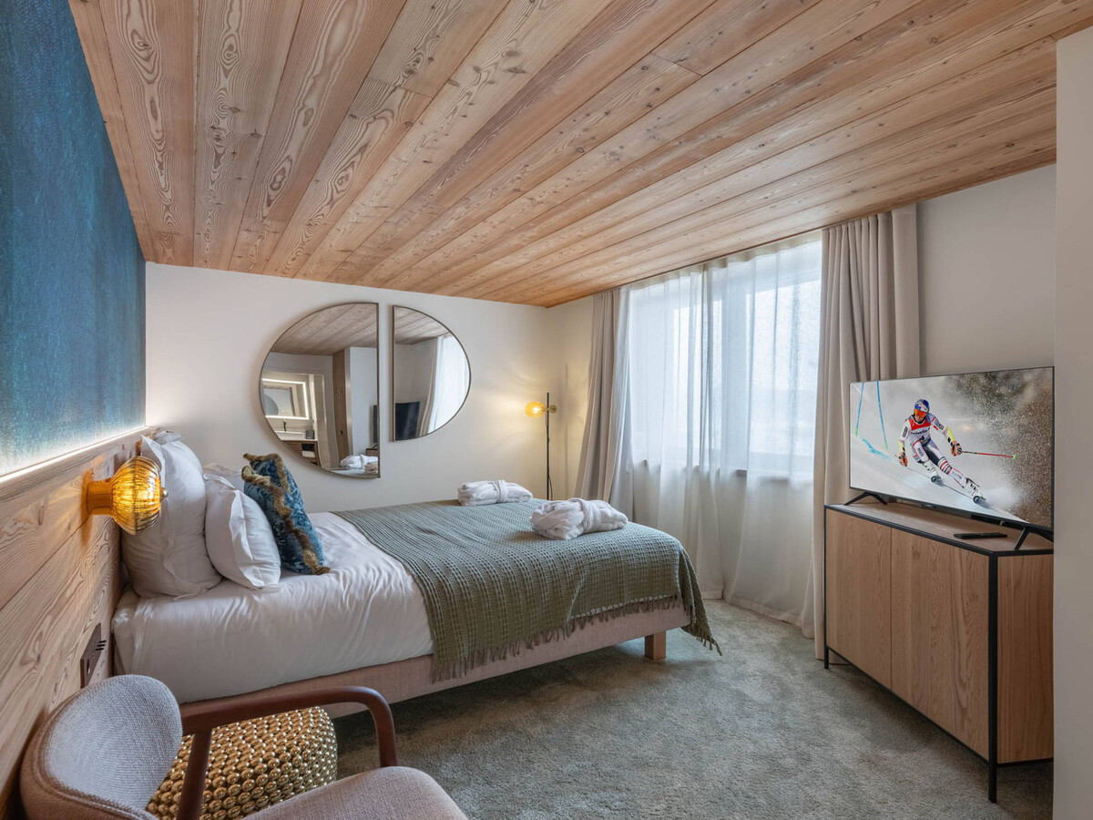 Appartement 151m² ski-in/ski-out, spa et piscine à Courchevel 1850 - Photo 4
