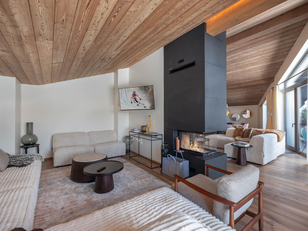 Duplex ski-in/ski-out 3 chambres avec spa à Courchevel 1850 - Photo 2