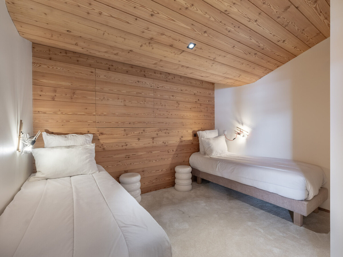 Duplex ski-in/ski-out 3 chambres avec spa à Courchevel 1850 - Photo 9