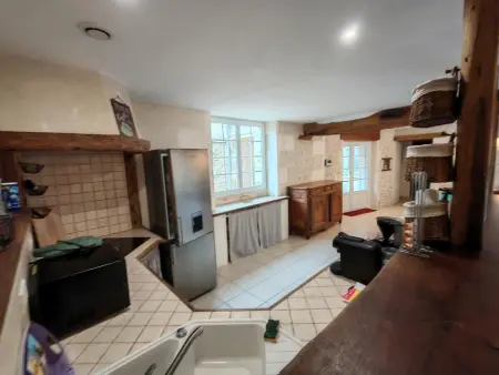 Gîte 8 personnes avec piscine couverte et jardin clos : photo 10