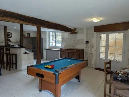 Gîte 8 personnes avec piscine couverte et jardin clos : photo 14