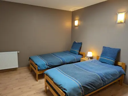 Gîte 8 personnes avec piscine couverte et jardin clos : photo 25