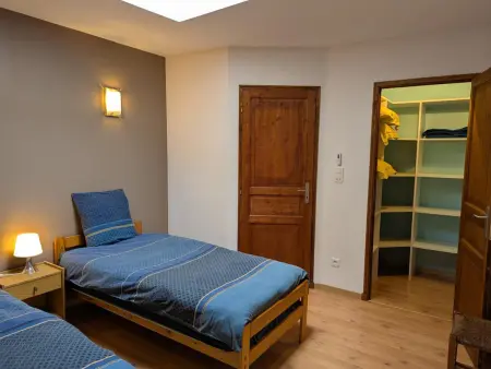 Gîte 8 personnes avec piscine couverte et jardin clos : photo 27