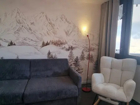 Location appartement à Plagne Aime 2000, Studio rénové au pied des pistes avec balcon et TV