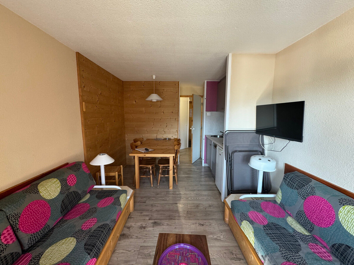 Studio fonctionnel au pied des pistes avec balcon - Photo 2